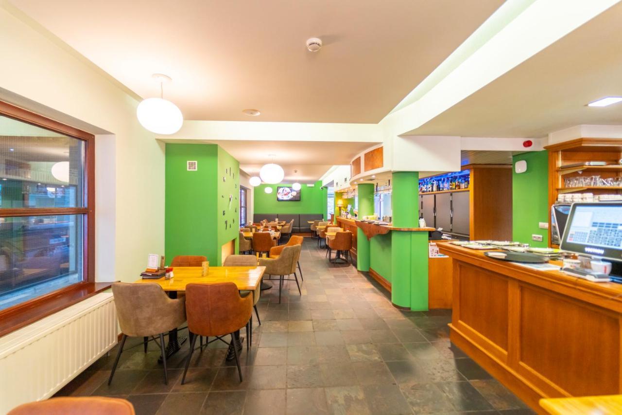 Hotel Ambiotel Тонгерен Екстериор снимка