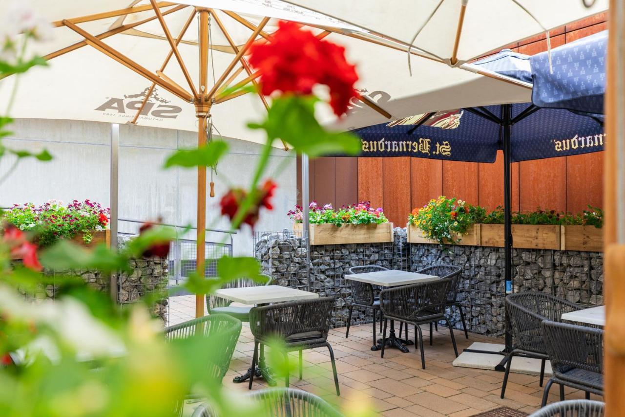 Hotel Ambiotel Тонгерен Екстериор снимка