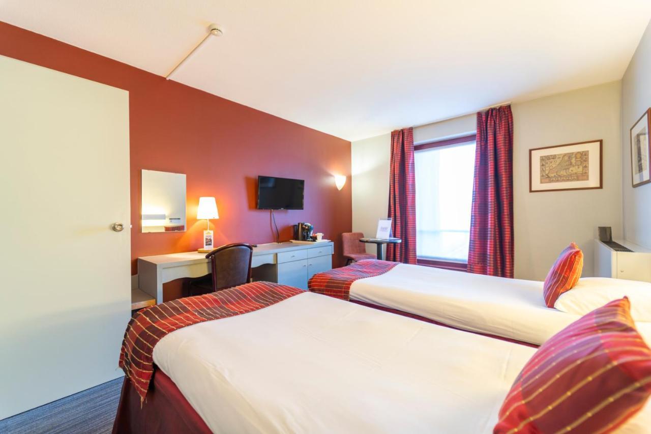 Hotel Ambiotel Тонгерен Екстериор снимка