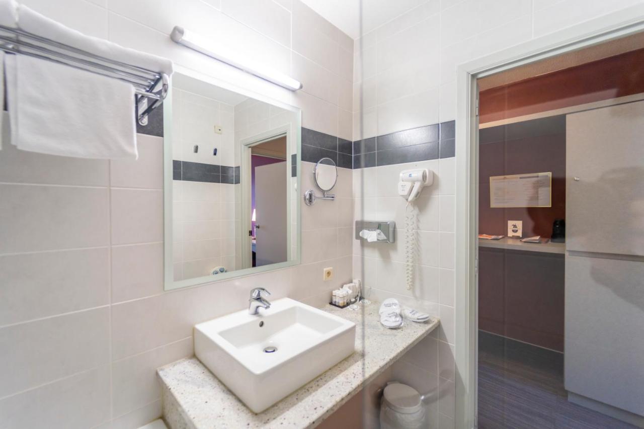 Hotel Ambiotel Тонгерен Екстериор снимка
