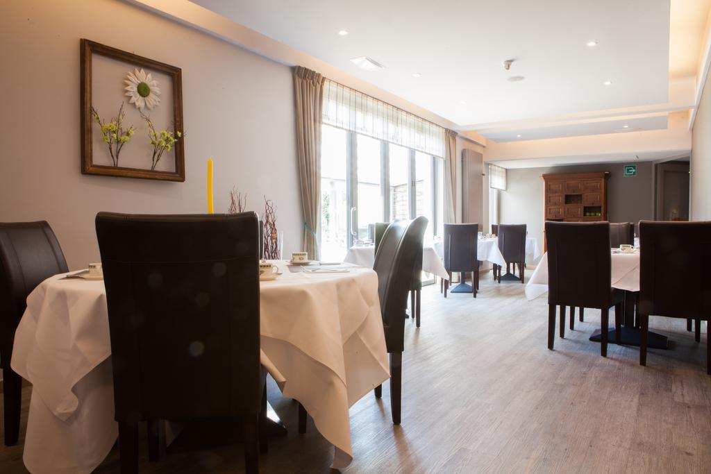 Hotel Ambiotel Тонгерен Екстериор снимка